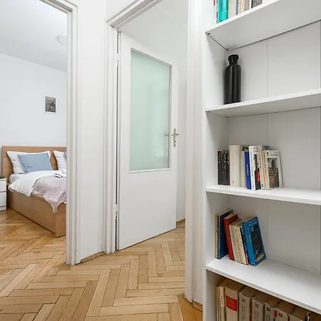 Gamerskiego Street Near National Theatre Apartment