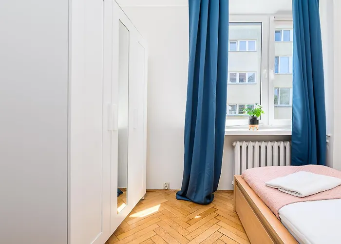 Gamerskiego Street Near National Theatre