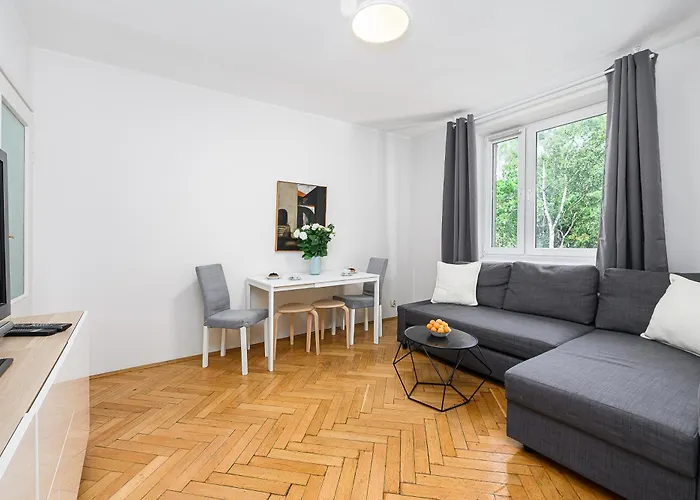 Gamerskiego Street Near National Theatre