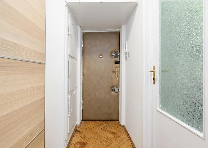 Gamerskiego Street Near National Theatre شقة *