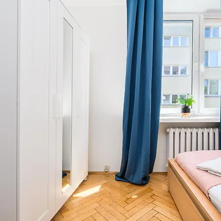 Gamerskiego Street Near National Theatre